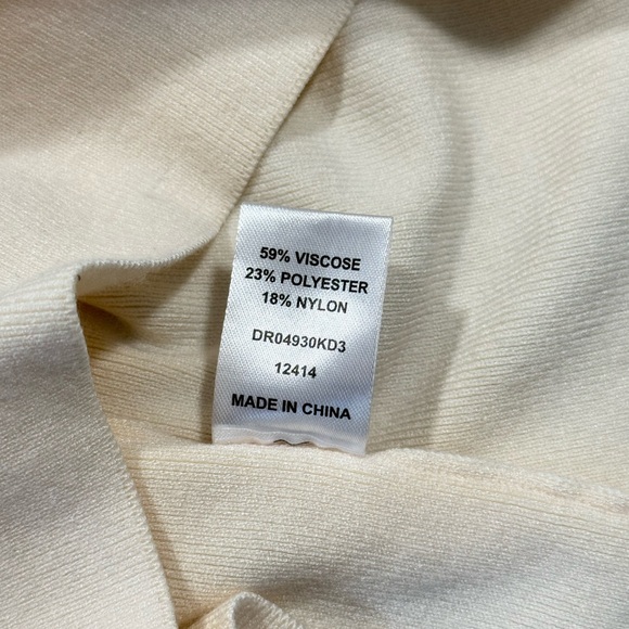 Meshki Off-White Scoop Neck Ribbed Maxi Dress - Picture 14 of 16